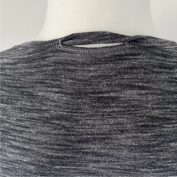 Lululemon What The Sport Tee Heathered Black/ gray Sz 4 *K7 - Picture 6 of 6